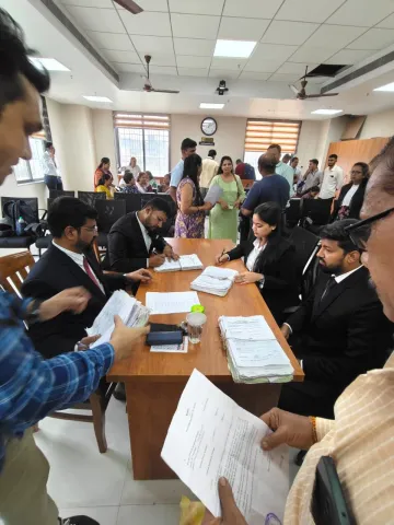 Participation in the Lok Adalat, Thane and Ulhasnagar courts